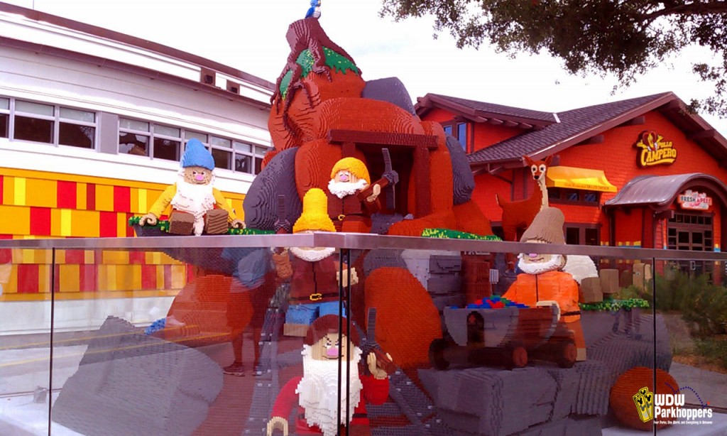 Downtown Disney Marketplace Lego Store 7 Dwarfs